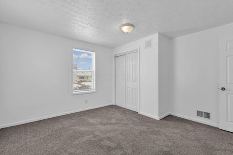 Tiny photo for 4212 Seigman Avenue, Columbus, OH 43213 (MLS # 225044726)