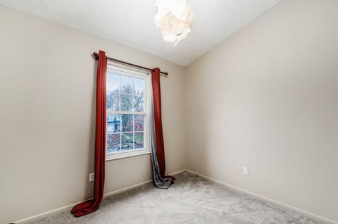 Tiny photo for 4169 Cherry Orchard Lane, Columbus, OH 43230 (MLS # 225045406)