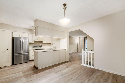 Tiny photo for 4169 Cherry Orchard Lane, Columbus, OH 43230 (MLS # 225045406)