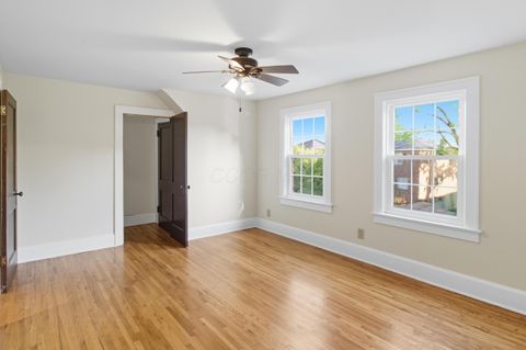 Tiny photo for 44 W Pacemont Road, Columbus, OH 43202 (MLS # 225037585)