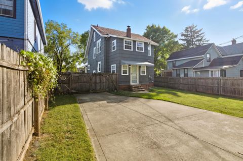 Tiny photo for 44 W Pacemont Road, Columbus, OH 43202 (MLS # 225037585)