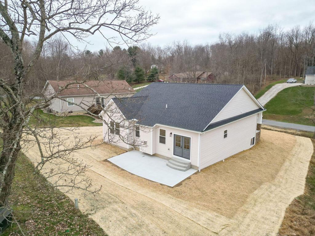 301 Lakeview Heights Drive, Howard, Ohio image 45