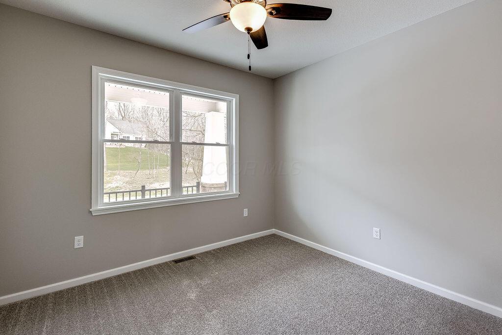 301 Lakeview Heights Drive, Howard, Ohio image 21