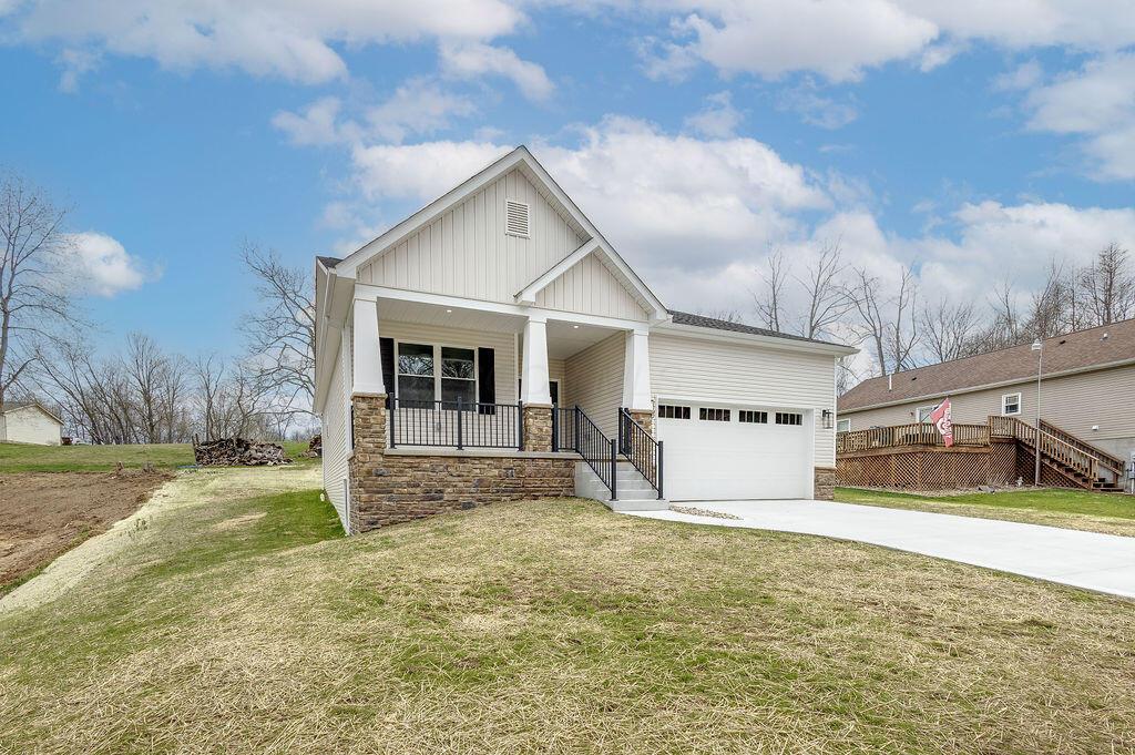 301 Lakeview Heights Drive, Howard, Ohio image 2
