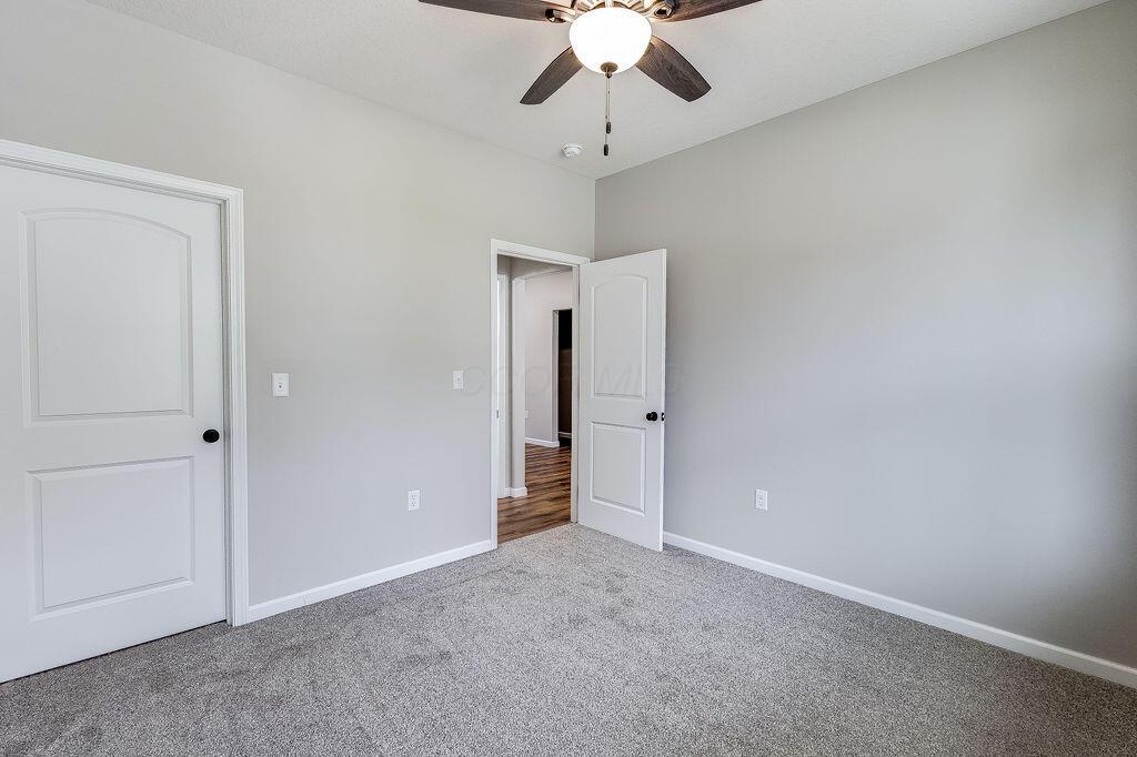301 Lakeview Heights Drive, Howard, Ohio image 22
