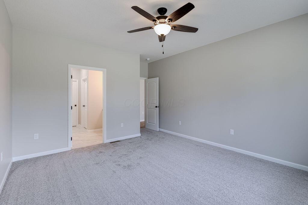 301 Lakeview Heights Drive, Howard, Ohio image 19