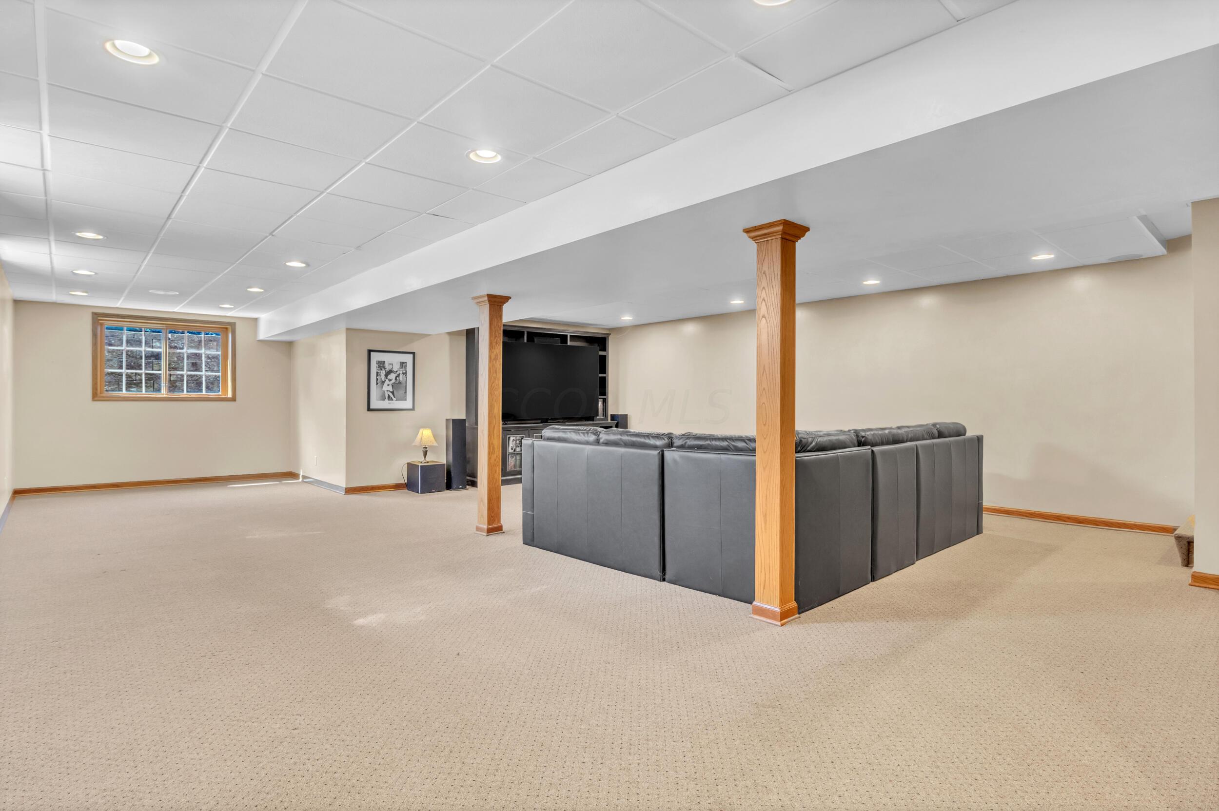 5205 W State Route 12, Findlay, Ohio image 32