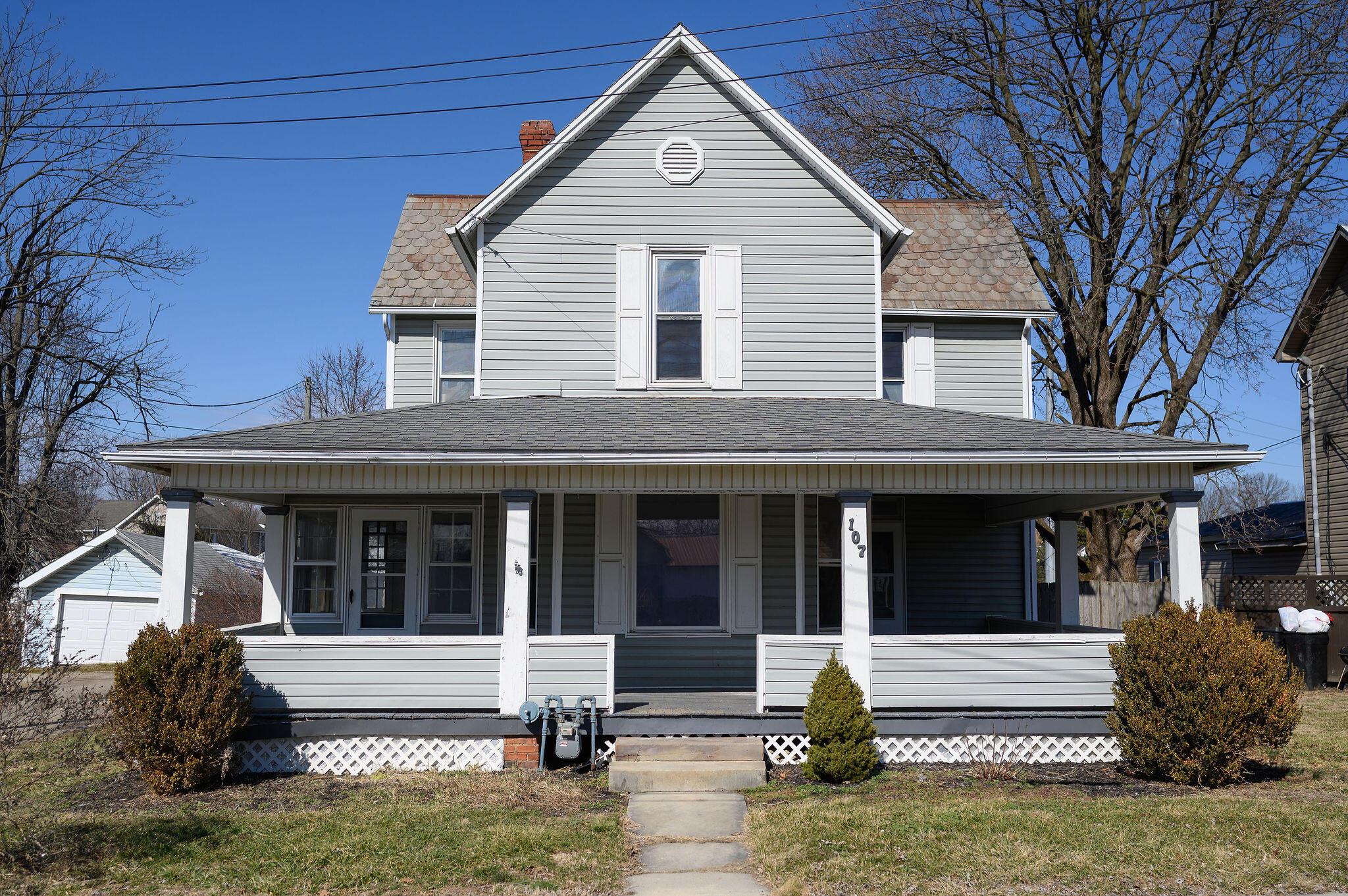 107 E Columbus Street, Pleasantville, Ohio image 2