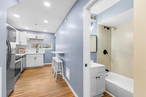 Tiny photo for 2173 Lexington Avenue, Columbus, OH 43211 (MLS # 226014083)