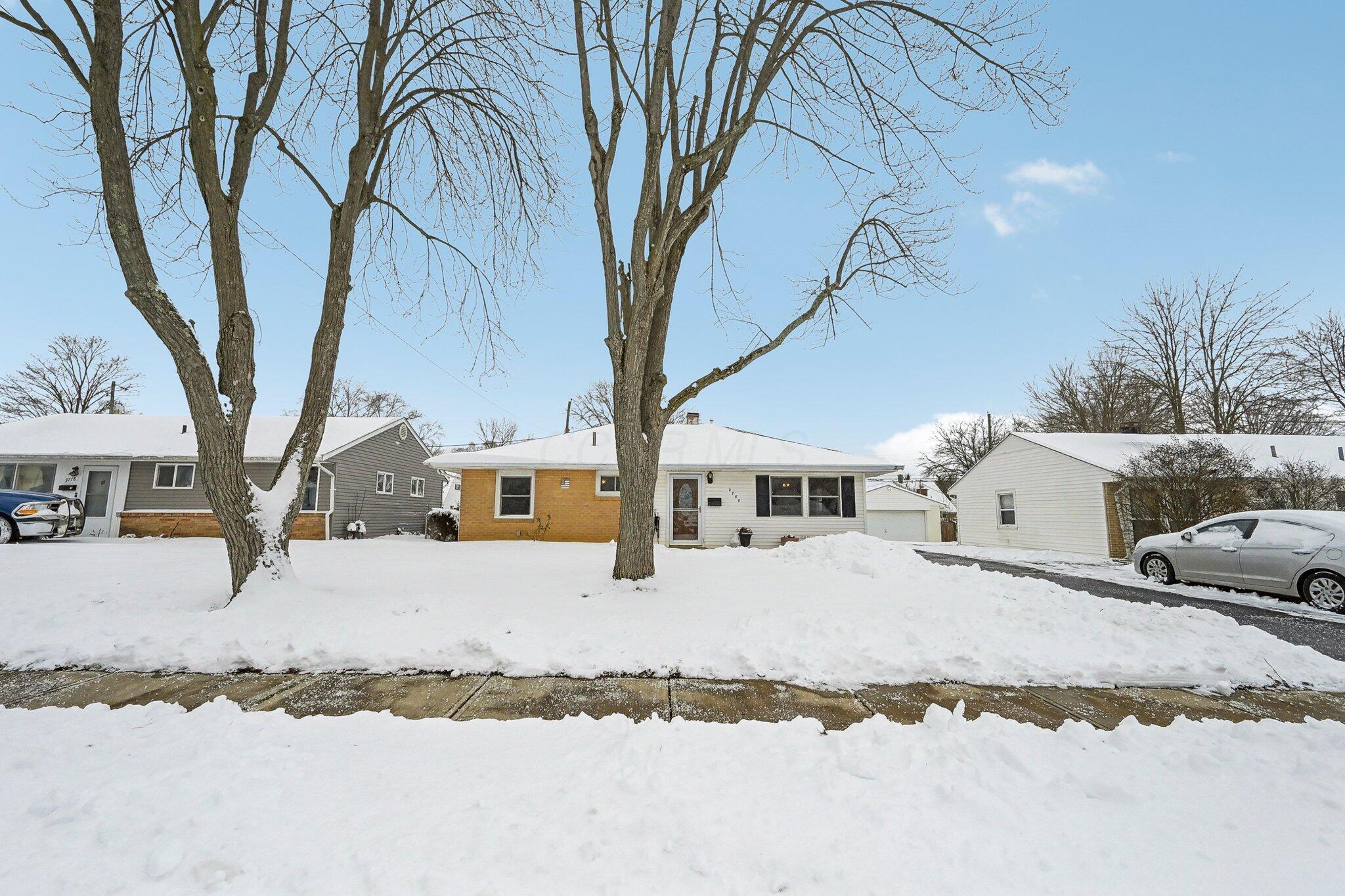 3786 Sheldon Place, Grove City, Ohio image 4