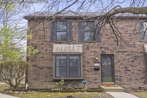 Photo of 5799 Lucinda Court, Columbus, OH 43232 (MLS # 226009691)