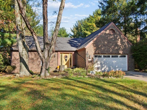 Photo of 4492 Shire Mill Road, Hilliard, OH 43026 (MLS # 226040566)
