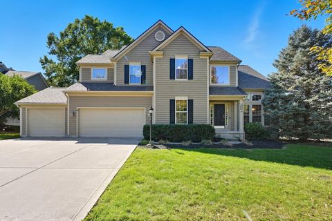 Photo of 5748 Edgebrook Drive, Galena, OH 43021 (MLS # 225039912) Photo of 5748 Edgebrook Drive, Galena, OH 43021 (MLS # 225039912)