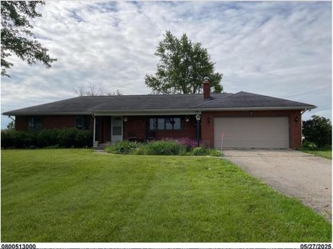 Photo of 9225 W Broad Street, Galloway, OH 43119 (MLS # 226019389)