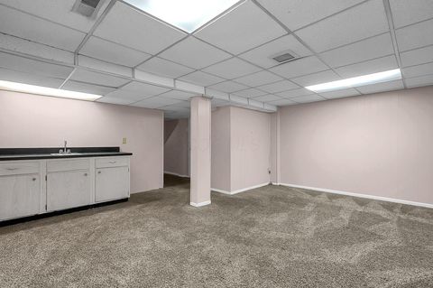 Tiny photo for 2278 Wadsworth Drive D #D, Columbus, OH 43232 (MLS # 226002881)