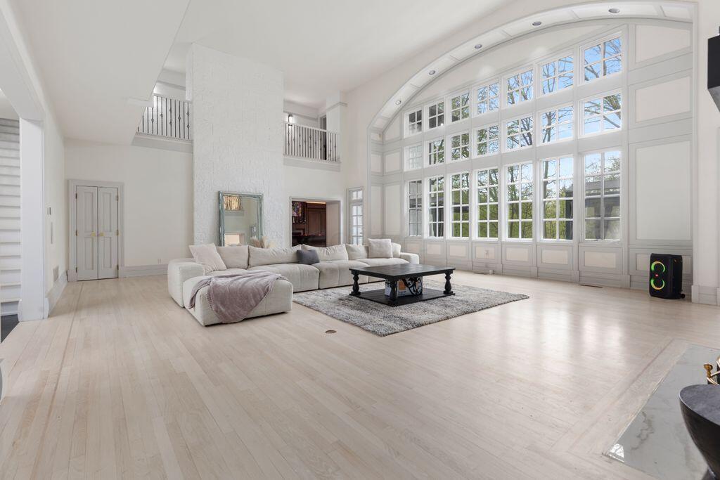 Wooster, Ohio, 44691, United States, 6 Bedrooms Bedrooms, ,9 BathroomsBathrooms,Residential,Active,2052053