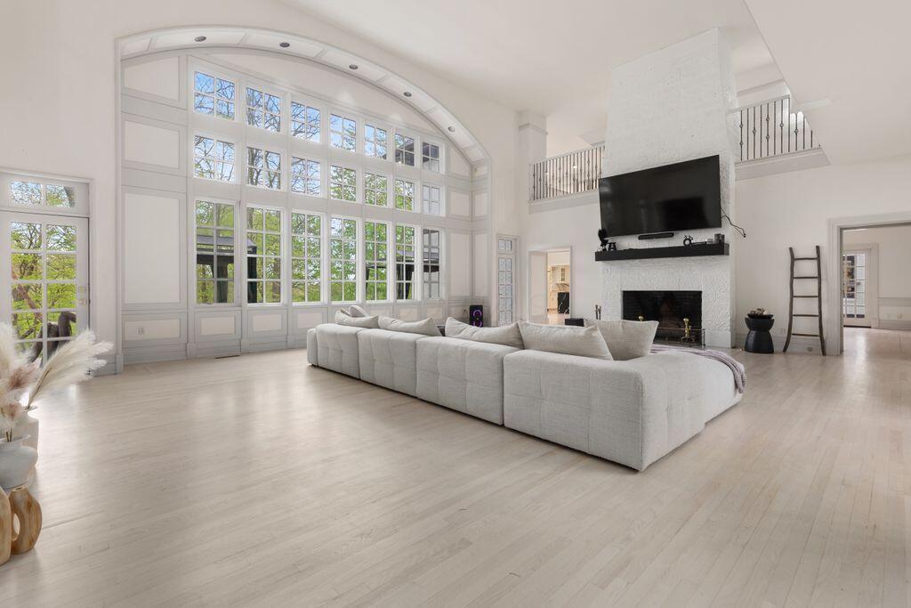 Wooster, Ohio, 44691, United States, 6 Bedrooms Bedrooms, ,9 BathroomsBathrooms,Residential,Active,2052053