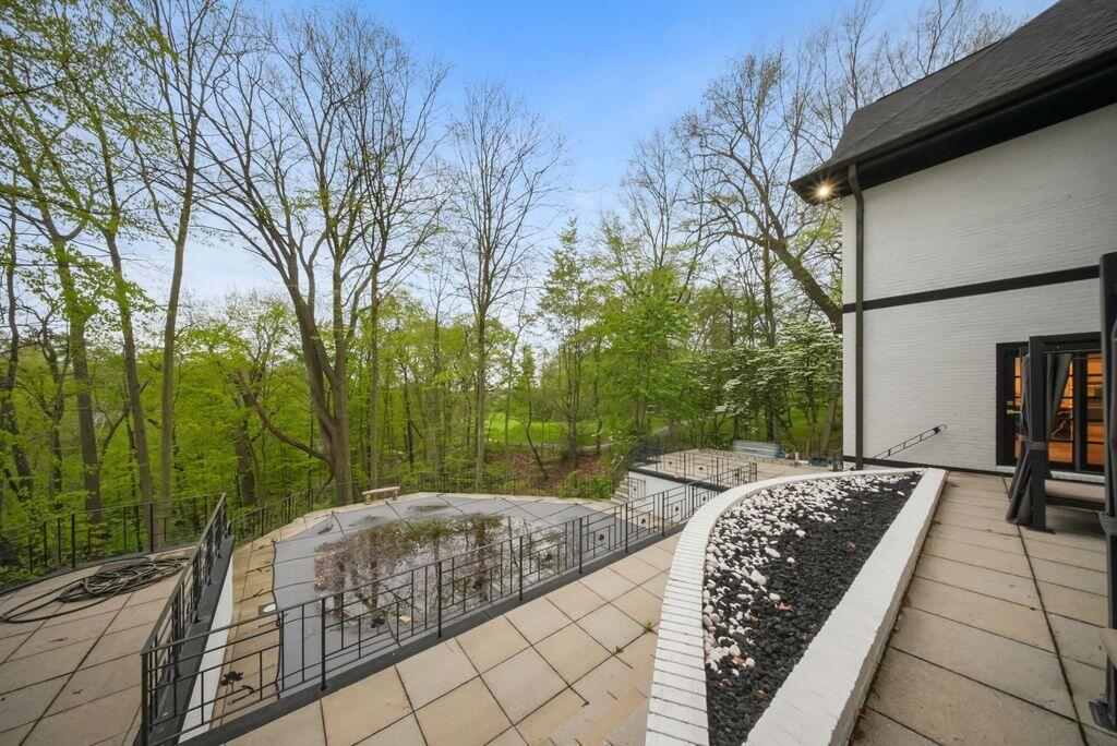 Wooster, Ohio, 44691, United States, 6 Bedrooms Bedrooms, ,9 BathroomsBathrooms,Residential,Active,2052053