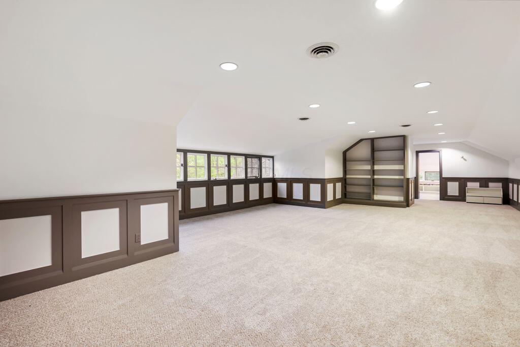 Wooster, Ohio, 44691, United States, 6 Bedrooms Bedrooms, ,9 BathroomsBathrooms,Residential,Active,2052053