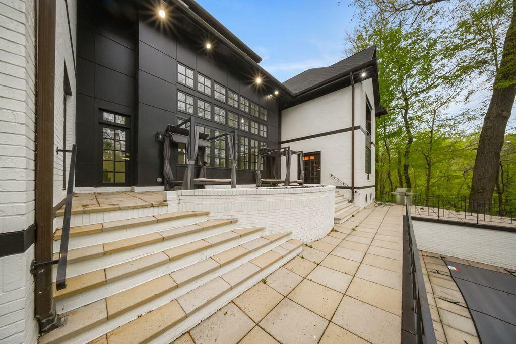 Wooster, Ohio, 44691, United States, 6 Bedrooms Bedrooms, ,9 BathroomsBathrooms,Residential,Active,2052053