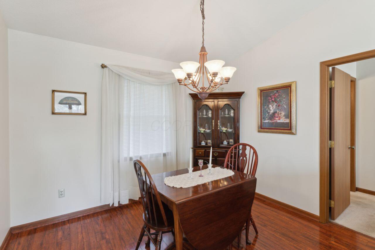 690 Earliglow Court, Newark, Ohio image 16