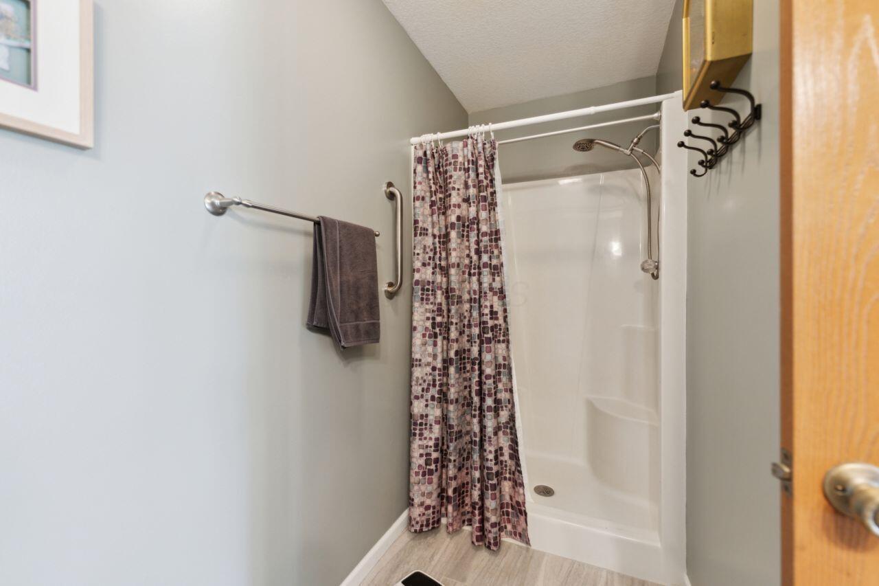 690 Earliglow Court, Newark, Ohio image 23
