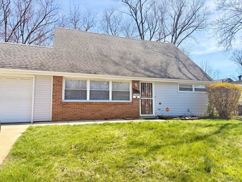 Photo of 1450 Blaine Drive, Columbus, OH 43227 (MLS # 226010531)