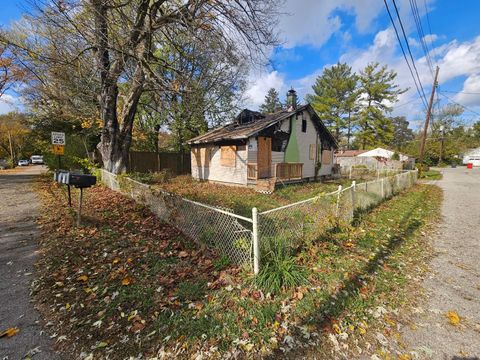 Photo of 4486 Helen Drive, Columbus, OH 43232 (MLS # 225043590)