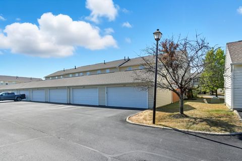 Tiny photo for 5730 Colts Gate Drive 43 #43, New Albany, OH 43054 (MLS # 225035255)