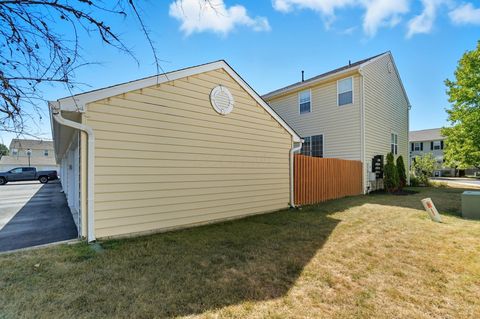 Tiny photo for 5730 Colts Gate Drive 43 #43, New Albany, OH 43054 (MLS # 225035255)
