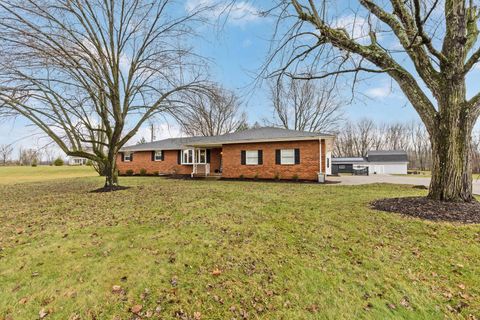 Photo of 3930 N Waggoner Road, Blacklick, OH 43004 (MLS # 226000466)