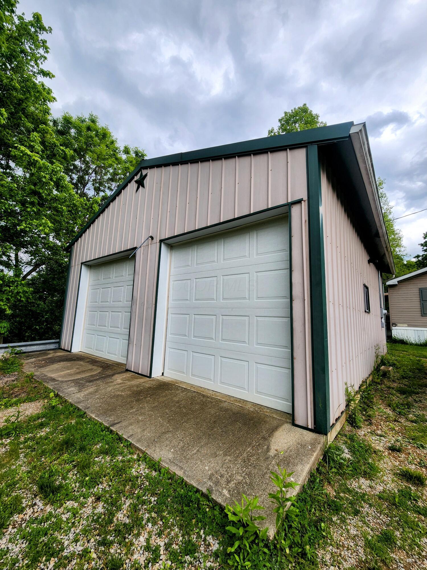 6960 Bluebell Road, Cumberland, Ohio image 9
