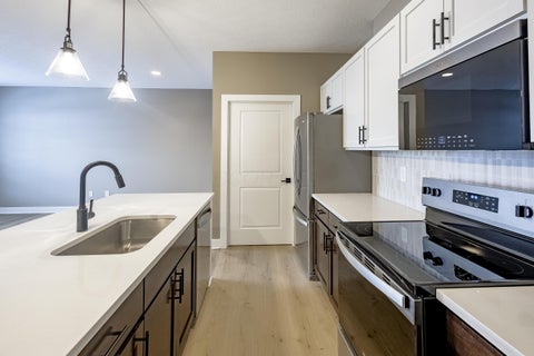 Tiny photo for 5603 Apothecary Way, New Albany, OH 43054 (MLS # 226032019)