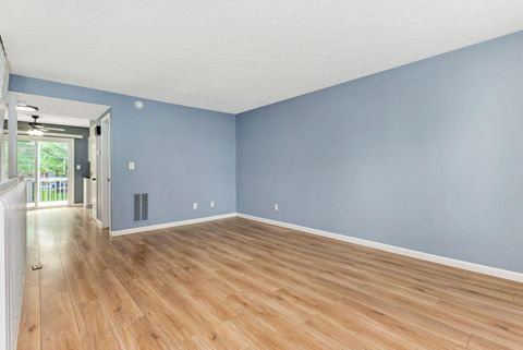 Tiny photo for 889 Noddymill Lane E 33C #33C, Columbus, OH 43085 (MLS # 226014223)