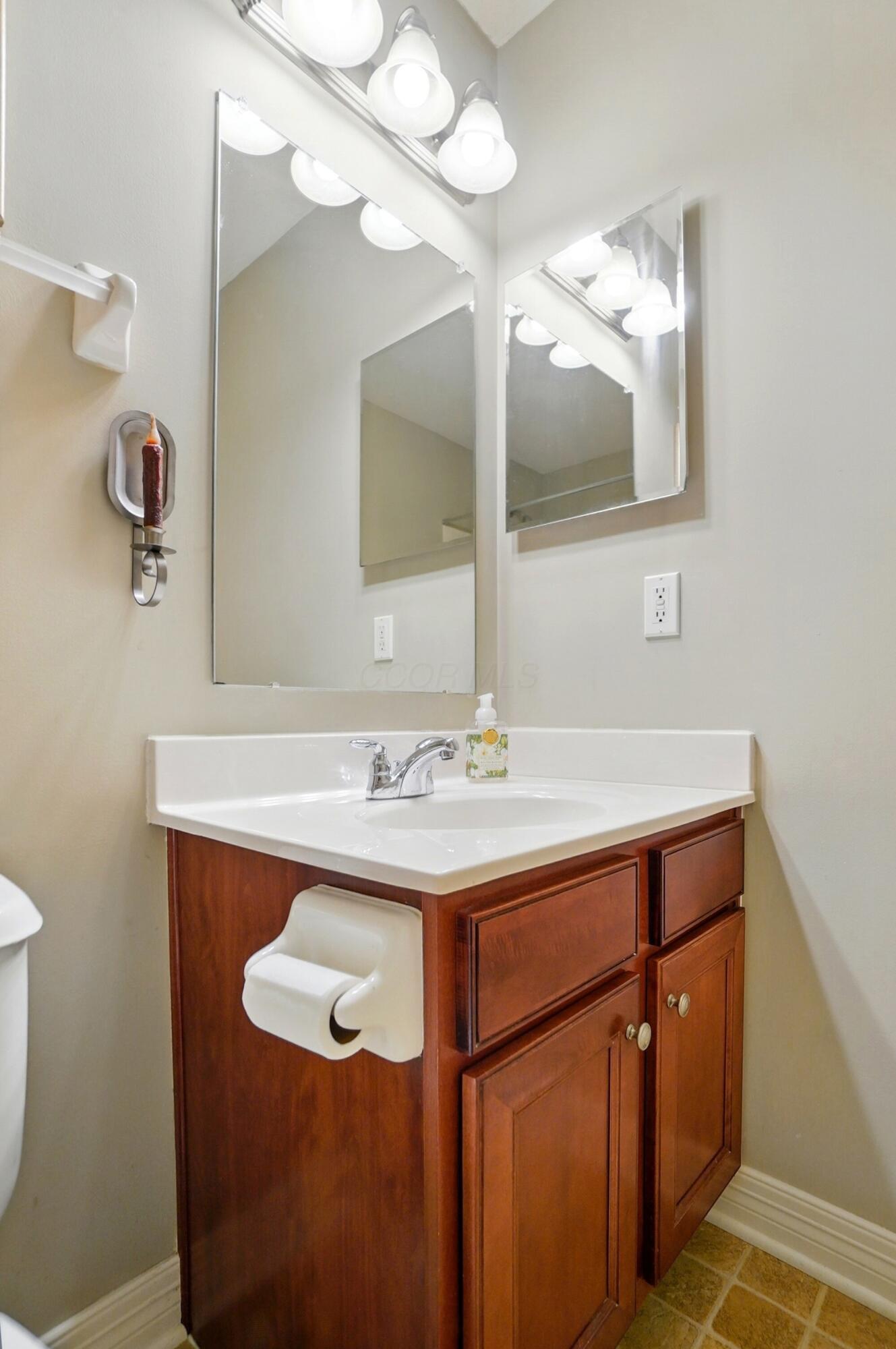 5152 Dry Creek Drive, Dublin, Ohio image 8