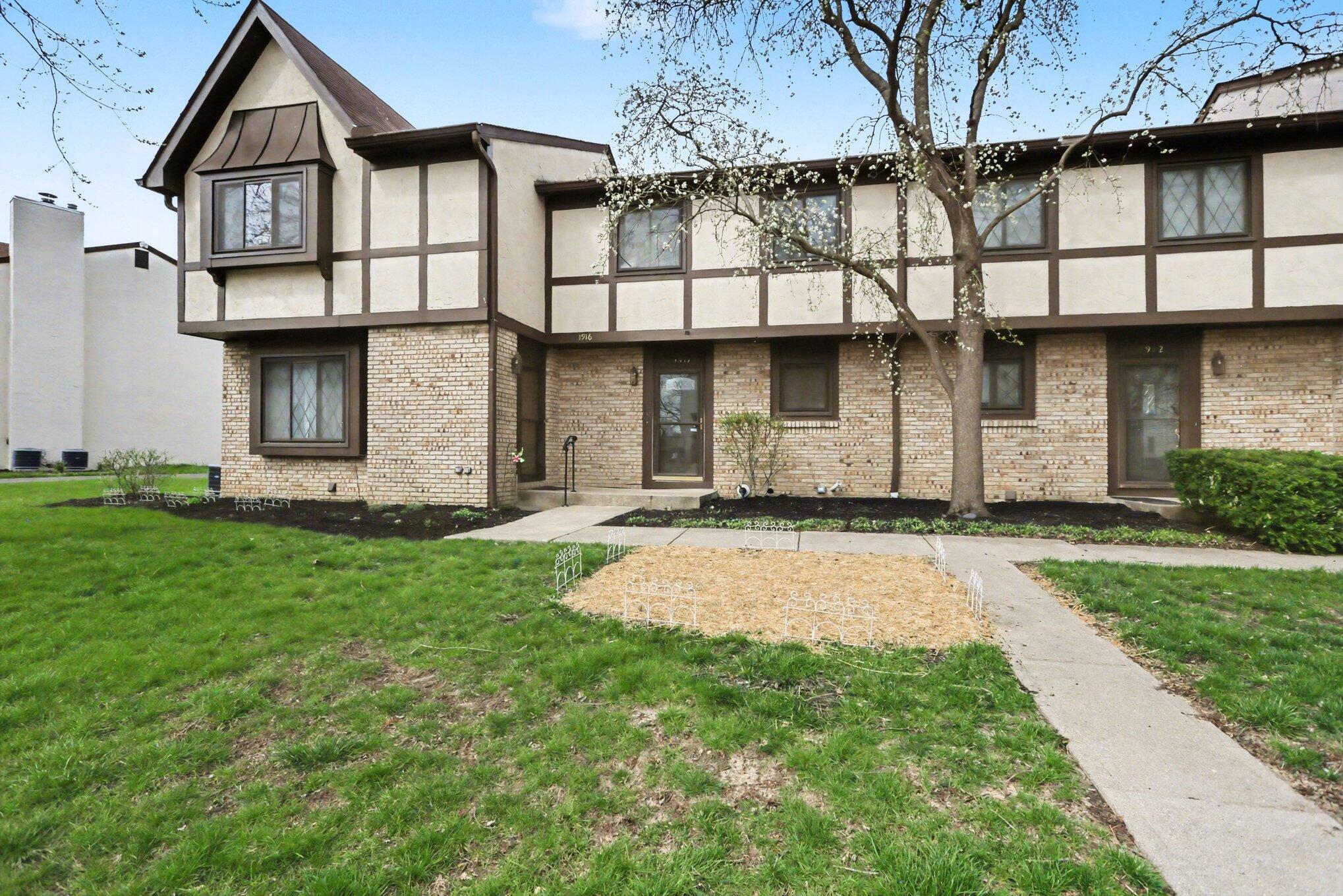 1914 Laramie Drive 26