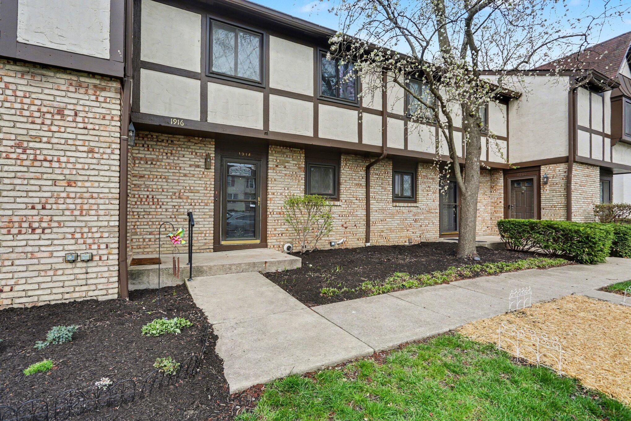 1914 Laramie Drive 26