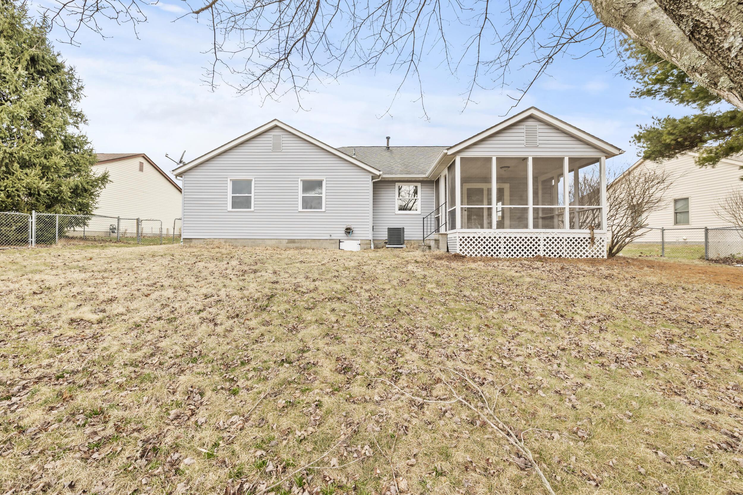 194 S Fork Circle, Pataskala, Ohio image 18