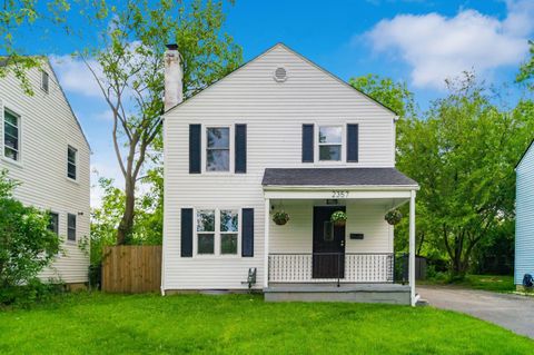 Photo of 2357 Taylor Avenue, Columbus, OH 43211 (MLS # 226016799)