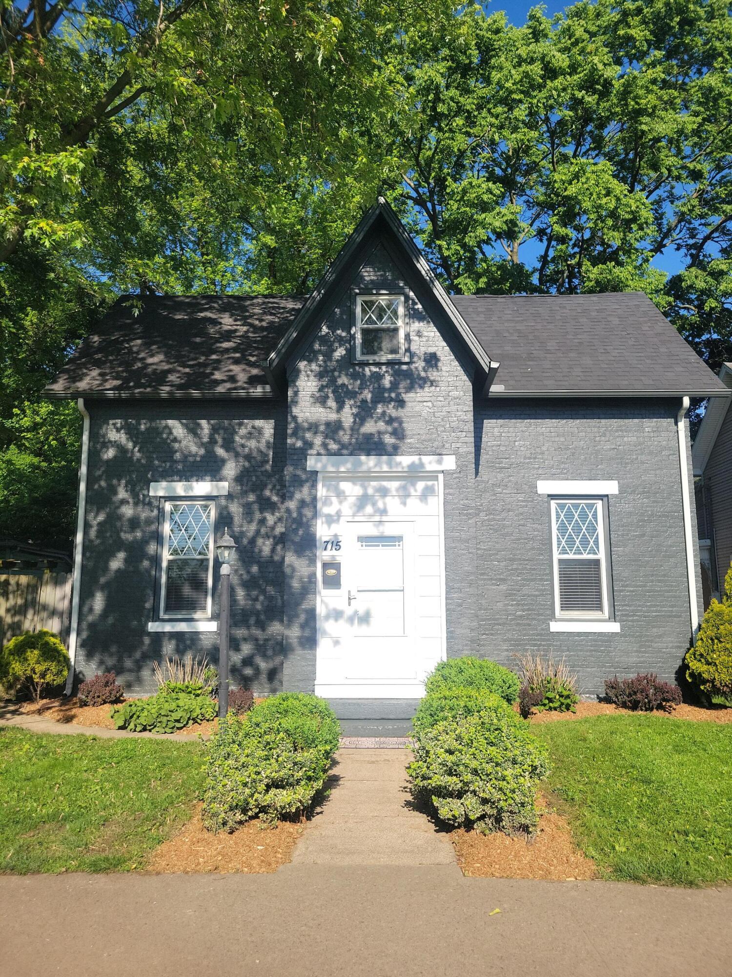 715 N Broad Street, Lancaster, Ohio image 1