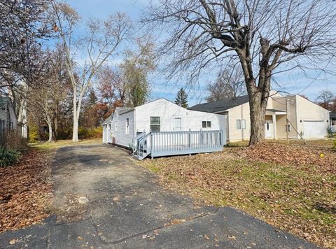 Tiny photo for 6156 Roselawn Avenue, Columbus, OH 43232 (MLS # 225044086)