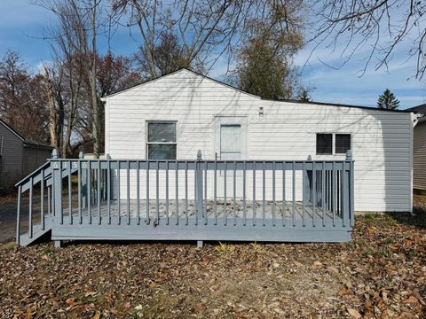 Photo of 6156 Roselawn Avenue, Columbus, OH 43232 (MLS # 225044086)
