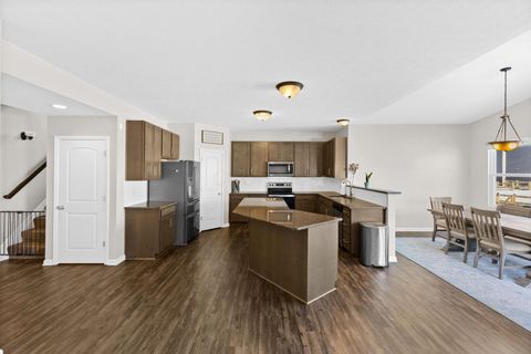 Tiny photo for 1132 Ayrshire Drive, Obetz, OH 43207 (MLS # 226004569)