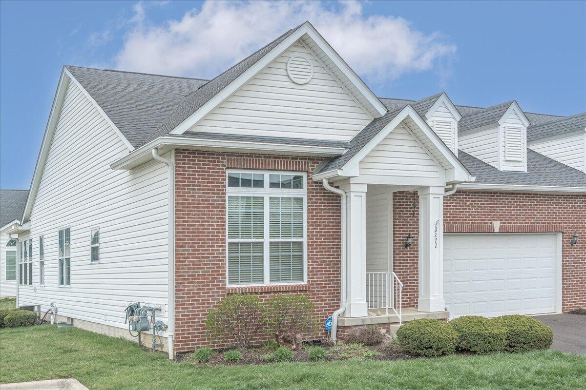 3272 Belstead Drive, Grove City, Ohio image 2