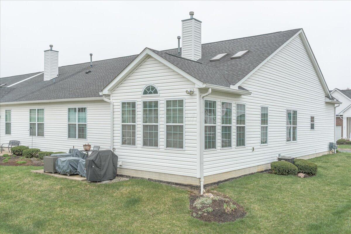 3272 Belstead Drive, Grove City, Ohio image 40