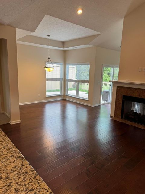 Tiny photo for 104 Colonial Woods Drive 4 #4, Mount Vernon, OH 43050 (MLS # 225037368)
