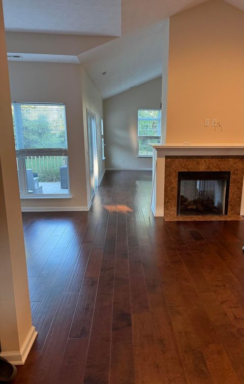 Tiny photo for 104 Colonial Woods Drive 4 #4, Mount Vernon, OH 43050 (MLS # 225037368)