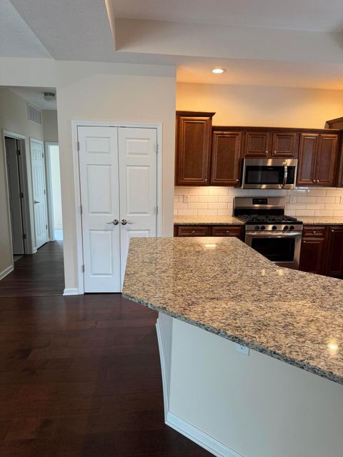 Tiny photo for 104 Colonial Woods Drive 4 #4, Mount Vernon, OH 43050 (MLS # 225037368)