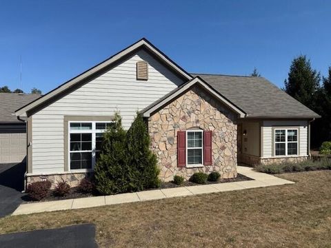 Photo of 104 Colonial Woods Drive 4 #4, Mount Vernon, OH 43050 (MLS # 225037368)