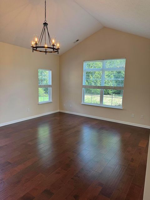 Tiny photo for 104 Colonial Woods Drive 4 #4, Mount Vernon, OH 43050 (MLS # 225037368)